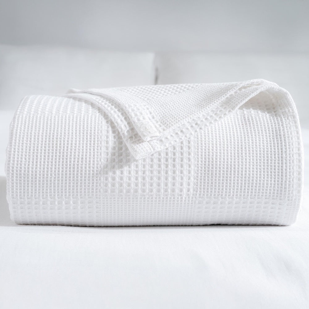 Waffle Weave Blanket  Thin, Lightweight, Airy, All-Season Throw Blankets for Bed or Cocuh
