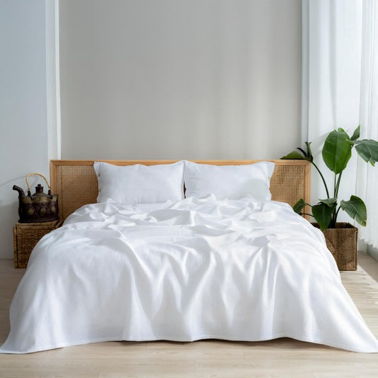 Waffle Weave Blanket  Thin, Lightweight, Airy, All-Season Throw Blankets for Bed or Cocuh